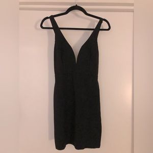 Black lulus dress (size large)